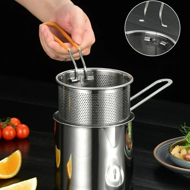 Pro Kitchen Deep Fry & Strain Pot With Strainer Lid