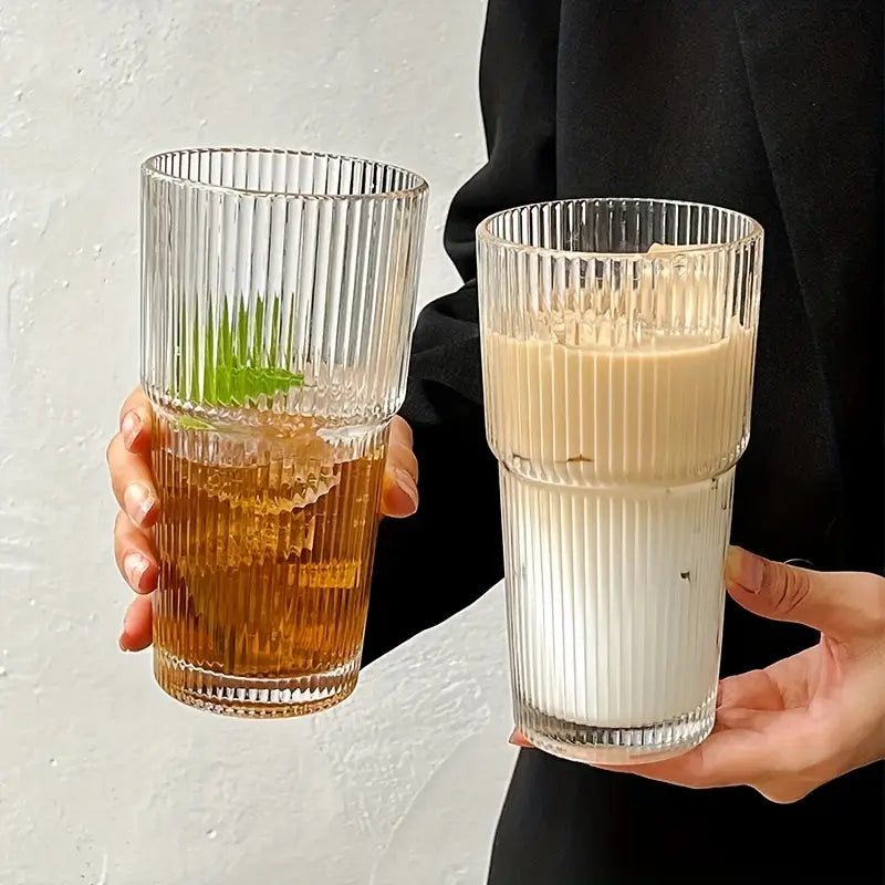 600ml Clear Glass Tumbler with Straw
