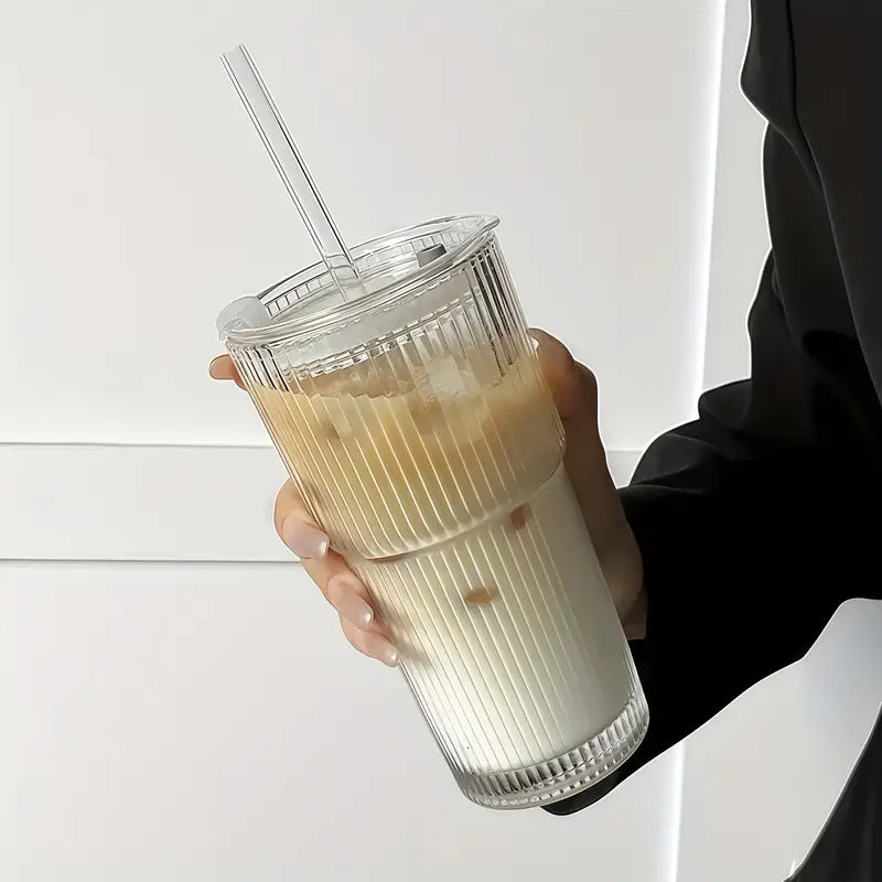 Large 600ml Glass Tumbler with Straw and Lid